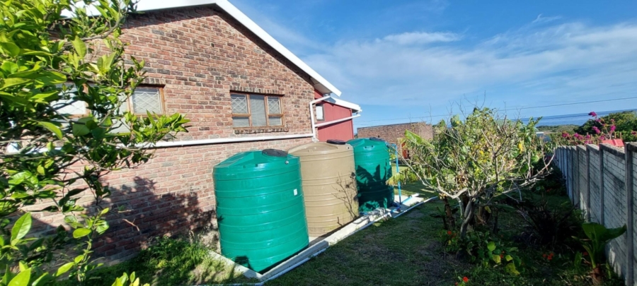 2 Bedroom Property for Sale in Sunrise On Sea Eastern Cape